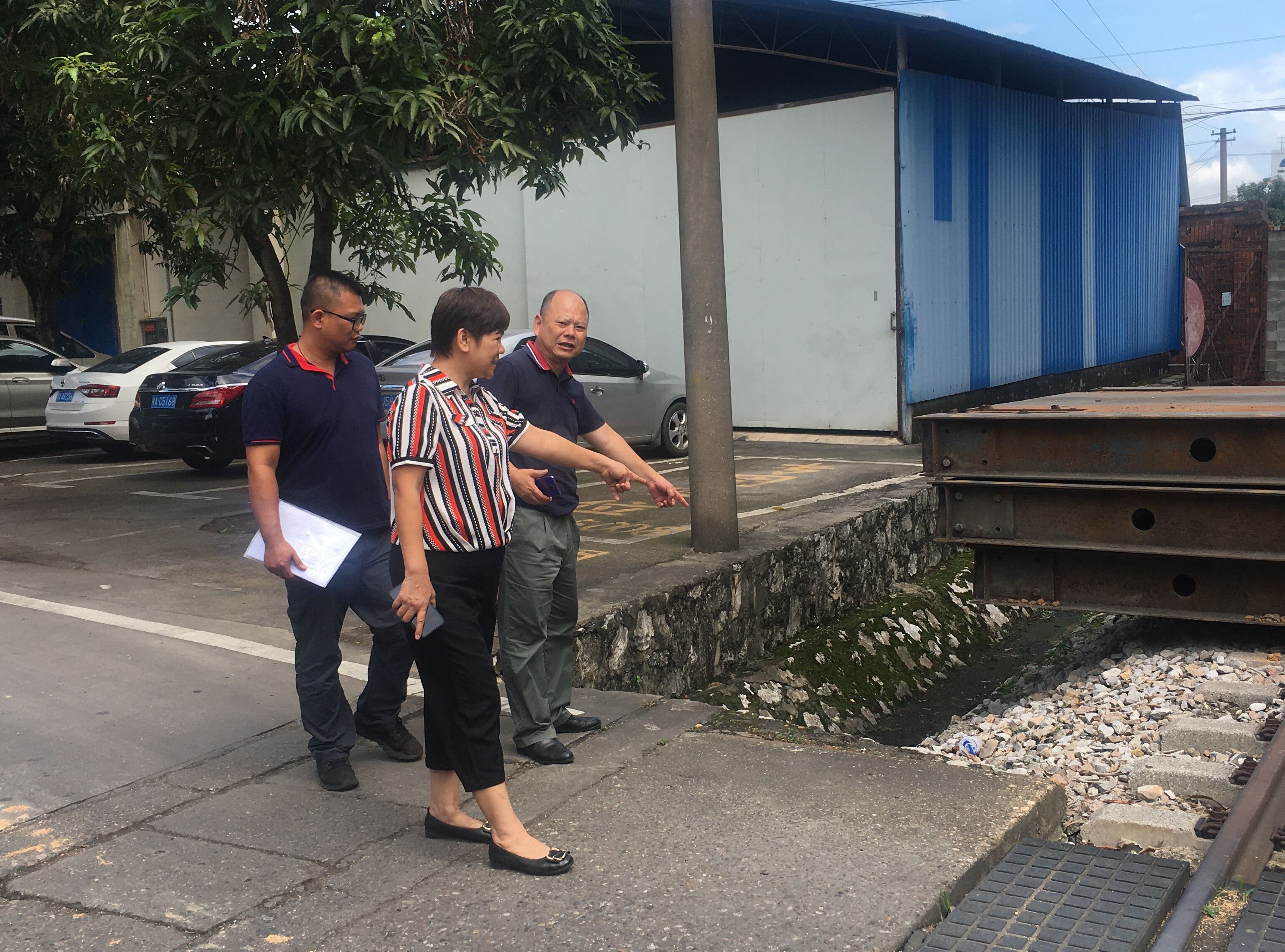 /QJ_260333083002.jpg 督查組開展實(shí)地督查(拍攝:黃丹妮).jpg