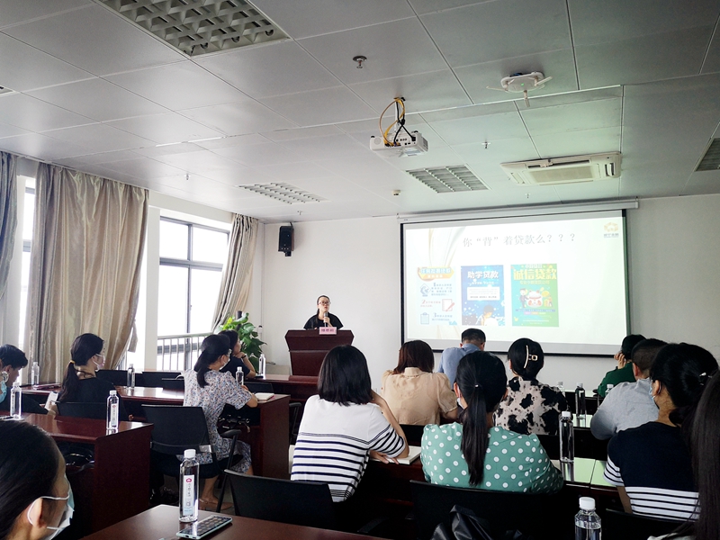 /QJ_928154980376.jpg 授課現(xiàn)場(chǎng)2.jpg